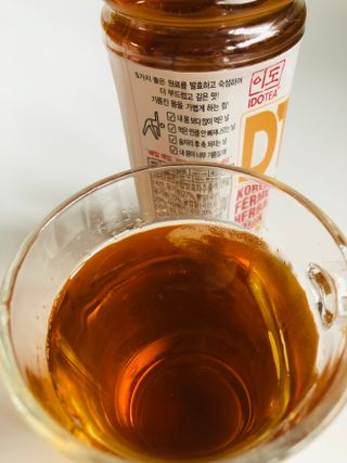 이도 발효한차 디티엑스 화이트 500ml 20병 — 5점을 준 리뷰어가 2021년 8월 올린 사용 사진