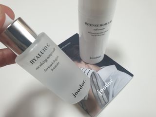 주닥 미백+모공+보습+탄력을 한번에 해결. 올인원 앰플+크림 세트 — 5점을 준 리뷰어가 2022년 2월 올린 사용 사진