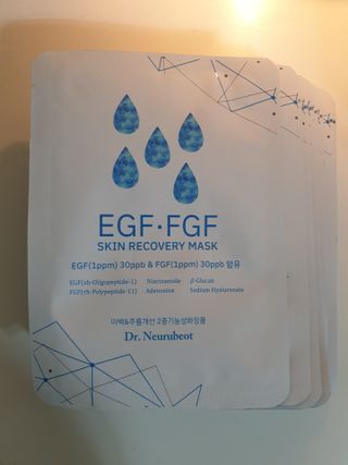 Dr.느루벗 느루벗 EGF FGF 스킨 리커버리 마스크 10장 — 4점을 준 리뷰어가 2021년 4월 올린 사용 사진