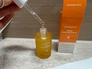 체르엠 스템앤셀 비타민 브라이트닝 에센스 30ml 1개 — 5점을 준 리뷰어가 2022년 1월 올린 사용 사진