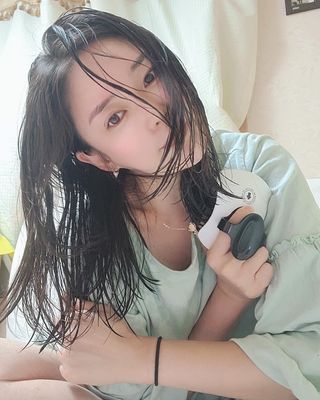 온가족 시원한샴푸 깨끗한두피 샴푸브러쉬 두피스케일링 히트팡블랙에디션 — 5점을 준 리뷰어가 2021년 8월 올린 사용 사진