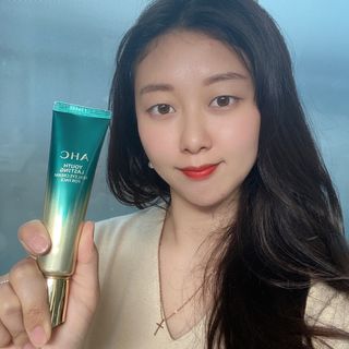 [NEW 탄력유턴 아이크림] AHC 유스 래스팅 리얼 아이크림 포 페이스 — 5점을 준 리뷰어가 2021년 2월 올린 사용 사진