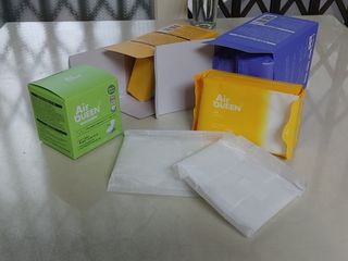 에어퀸 뉴브레스 유기농 생리대 4종 (팬티라이너 20P + 중형 10P + 대형 10P + 오버나이트 8P)_체험단 — 5점을 준 리뷰어가 2024년 5월 올린 사용 사진