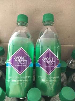 몽베스트 Montbest with Sparkling water Plain 20병 — 5점을 준 리뷰어가 2021년 11월 올린 사용 사진