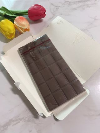 당류2g 자일리톨로 단맛을낸 슈카 퓨어비건 무설탕초콜릿 Xucker vegan 2개입 — 4점을 준 리뷰어가 2021년 4월 올린 사용 사진