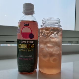 더그레잇티 콤부차 300ml *12개입 (오리지널 6개+베리리치 6개) — 4점을 준 리뷰어가 2022년 7월 올린 사용 사진