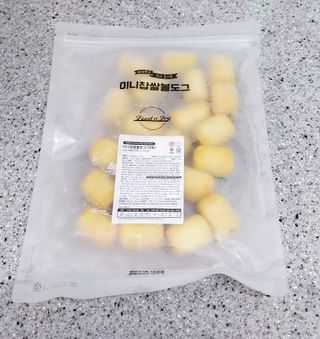 Dog&Ball 독앤볼 [Dog&Ball] 미니찹쌀볼도그 찹쌀치즈볼 — 5점을 준 리뷰어가 2021년 8월 올린 사용 사진