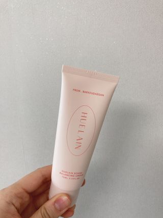 [휴랑] 오미자 2,000알로 피부 생기를 채워주는 밸런싱 크림 — 4.5점을 준 리뷰어가 2021년 11월 올린 사용 사진