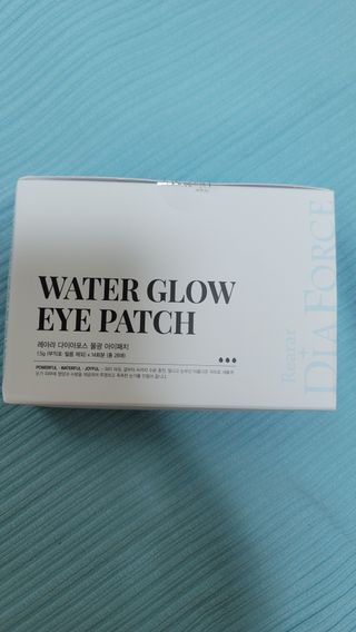 건강누리인터내셔날 레아라 다이아포스 슬리핑 아이패치 골드 & 물광 아이패치 [14회분/총 28매] — 5점을 준 리뷰어가 2022년 7월 올린 사용 사진