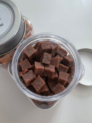 페페로니 진짜 오메가3 연어+소고기 180g+180g — 3점을 준 리뷰어가 2021년 7월 올린 사용 사진