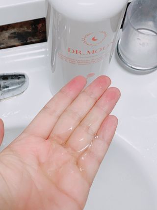 프리[닥터문] 유산균 락토케어 질경초 여성청결제 1000ml (젤타입) — 5점을 준 리뷰어가 2022년 5월 올린 사용 사진