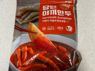 (주)성경순만두 곤약만두.콘치즈만두,삼각당면만두,당면 야끼만두,대구전통 납작만두,떡뽁이 매콤소스,달콤소스 — 5점을 준 리뷰어가 2023년 3월 올린 사용 사진