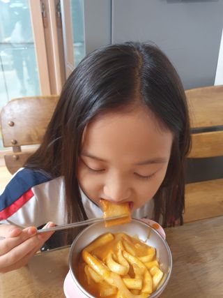 추억의 국민학교 떡볶이 국떡 뉴트로 5종 — 5점을 준 리뷰어가 2021년 9월 올린 사용 사진