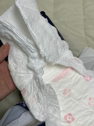 N[템포 ] 패드 내추럴 순면 입는 오버나이트 5P * 2개 — 5점을 준 리뷰어가 2024년 3월 올린 사용 사진
