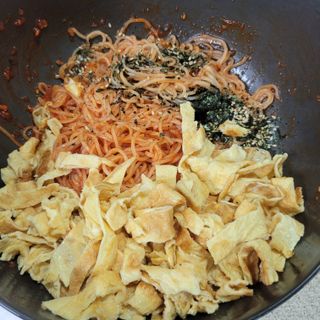 [한면원] 비빔국수 2인분 — 4점을 준 리뷰어가 2022년 8월 올린 사용 사진