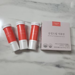 [슬림드랍 석류맛] 건기식 다이어트 보조제 겸 비타민 — 5점을 준 리뷰어가 2021년 12월 올린 사용 사진