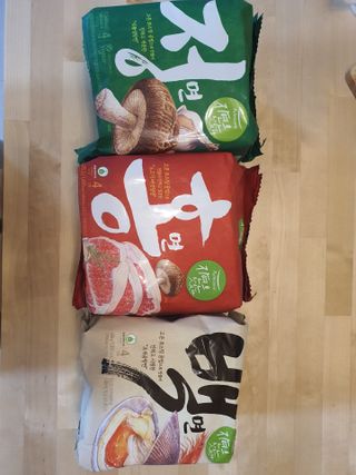 [풀무원] 자연은맛있다 정면, 백면, 홍면  세트 — 5점을 준 리뷰어가 2021년 4월 올린 사용 사진