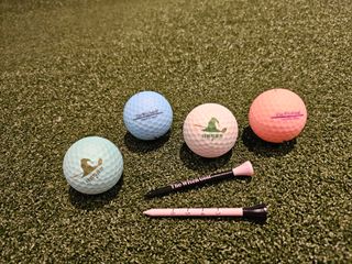 더위치골프(thewitchgolf) 프리미엄 골프 공 더위치골프 매트 펄 컬러의 3피스볼 더위치골프 골프볼 선물세트 — 5점을 준 리뷰어가 2023년 9월 올린 사용 사진
