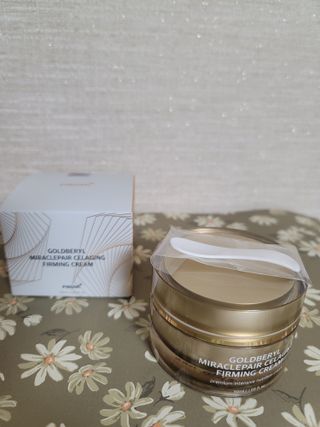 피부미 골드베릴 미라클페어 세레이징 퍼밍 크림 50ml — 4.5점을 준 리뷰어가 2021년 9월 올린 사용 사진