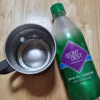 몽베스트 Montbest with Sparkling water Plain 20병 — 5점을 준 리뷰어가 2022년 8월 올린 사용 사진