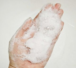 [닥터문] 센텔라 시카케어 화이트머스크 바디워시 1000ml — 5점을 준 리뷰어가 2023년 6월 올린 사용 사진