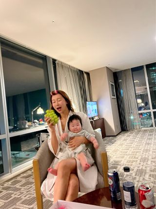 프리미엄 수출용 엘로아시스 샤인머스켓 특등품 1.5kg 2송이 — 5점을 준 리뷰어가 2021년 11월 올린 사용 사진