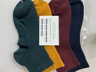 [사이즈가 있는 양말 필로이] 남/여 골지 발목 양말 4족 세트 남【S, M, L, XL】여【S, M, L】_컬러 랜덤 — 4점을 준 리뷰어가 2022년 6월 올린 사용 사진