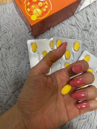 서울약사신협_내몸애발란스멀티비타민앤미네랄파워업_800mg x 90정 — 5점을 준 리뷰어가 2021년 5월 올린 사용 사진