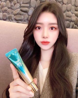 [NEW 탄력유턴 아이크림] AHC 유스 래스팅 리얼 아이크림 포 페이스 — 5점을 준 리뷰어가 2021년 3월 올린 사용 사진