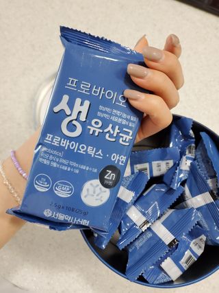 서울약사신협_프로바이오생유산균_2.5G x 100포 — 5점을 준 리뷰어가 2021년 2월 올린 사용 사진
