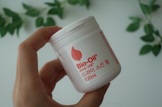 바이오오일 [바이오-오일] 드라이 스킨 젤 100ml — 5점을 준 리뷰어가 2021년 7월 올린 사용 사진