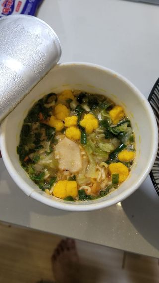 NISSIN 닛신 컵누들  4종 - 씨푸드오리지날, 씨푸드 스파이시, 씨푸드 커리, 씨푸드 XO소스 — 5점을 준 리뷰어가 2021년 12월 올린 사용 사진