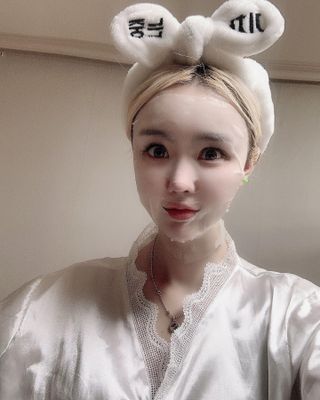 태그스킨 4스텝 주름개선 피부미백 영양 마스크팩 3개 세트(최신버전) — 5점을 준 리뷰어가 2022년 5월 올린 사용 사진