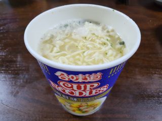NISSIN 닛신 컵누들  4종 - 씨푸드오리지날, 씨푸드 스파이시, 씨푸드 커리, 씨푸드 XO소스 — 5점을 준 리뷰어가 2021년 12월 올린 사용 사진