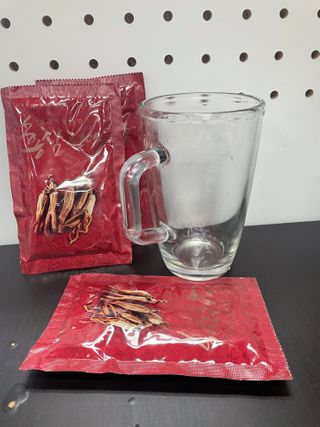 서울약사신협_프리미엄 6년근 홍삼진액_70mlx30포 — 5점을 준 리뷰어가 2021년 3월 올린 사용 사진