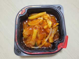 한성기업 무볼레 닭떡볶이+해물떡볶이 2종 세트 — 5점을 준 리뷰어가 2021년 10월 올린 사용 사진
