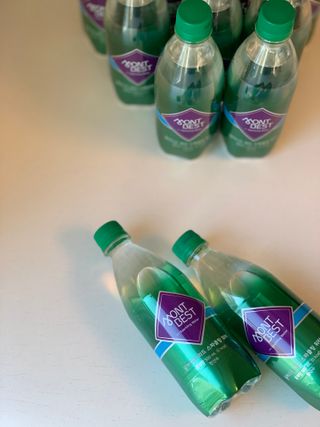 몽베스트 Montbest with Sparkling water Plain 20병 — 5점을 준 리뷰어가 2022년 12월 올린 사용 사진