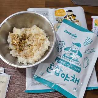 해풀잎 누구나 김밥*1ea [(혼합야채 35g *1ea,  김밥김 (5g, 5ea),  양념간장 (6g, 5ea), 참기름(5g, 2ea)] — 4.5점을 준 리뷰어가 2022년 8월 올린 사용 사진