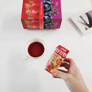 [롯데칠성] 야채듬뿍 더'진한 [롯데칠성] 야채는 이제 COLORFULL! 야채듬뿍  더 진한 레드 4개 +퍼플 4개 (총 8개) — 4.5점을 준 리뷰어가 2023년 6월 올린 사용 사진