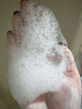 라플로렐 프로방스 로즈 폼클렌저 — 5점을 준 리뷰어가 2022년 1월 올린 사용 사진