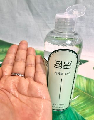 정원 제비꽃 토너 — 4.5점을 준 리뷰어가 2021년 8월 올린 사용 사진