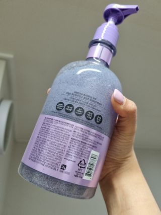 벨먼 내추럴스파 수분광채 스크럽 바디워시 600ml 5종 — 5점을 준 리뷰어가 2022년 5월 올린 사용 사진