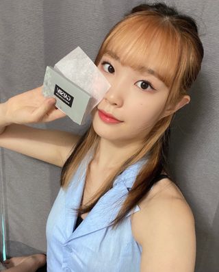 [갸스비] 메이크업은 그대로, 피지만 쏙 - BB킵 오일컨트롤 파우더 페이퍼 — 5점을 준 리뷰어가 2021년 7월 올린 사용 사진