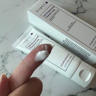 셀프 모이스처라이징 프로텍션 크림 셀프 모이스처라이징 프로텍션크림 — 4.5점을 준 리뷰어가 2022년 4월 올린 사용 사진