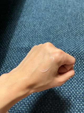 산다화 비타민C 화이트닝 크림 — 5점을 준 리뷰어가 2023년 10월 올린 사용 사진
