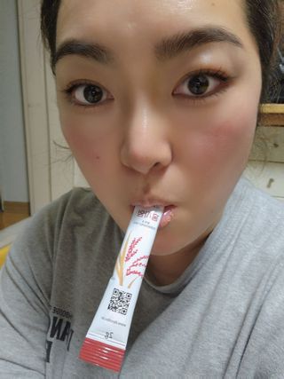 하루 1포로 콜레스테롤, 유산균, 고역가 소화효소까지 한번에 섭취! 다온바이오 홍자임 1개월분(30포) — 5점을 준 리뷰어가 2022년 12월 올린 사용 사진
