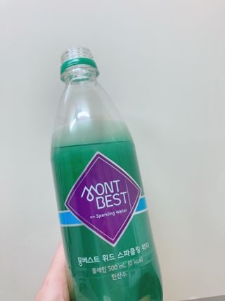 몽베스트 Montbest with Sparkling water Plain 20병 — 4점을 준 리뷰어가 2022년 11월 올린 사용 사진
