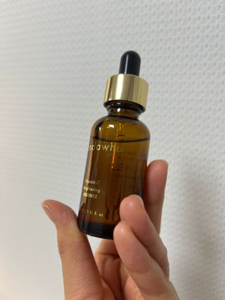 스킨큐어 산다화 비타민c 화이트닝 에센스 30ml — 5점을 준 리뷰어가 2023년 7월 올린 사용 사진