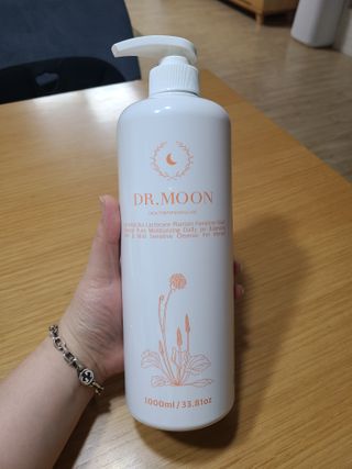 프리[닥터문] 유산균 락토케어 질경초 여성청결제 1000ml (젤타입) — 5점을 준 리뷰어가 2022년 6월 올린 사용 사진