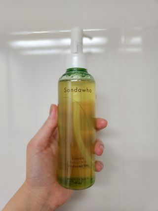 스킨큐어 산다화 순한 클렌징 동백 오일 200ml — 4점을 준 리뷰어가 2023년 4월 올린 사용 사진